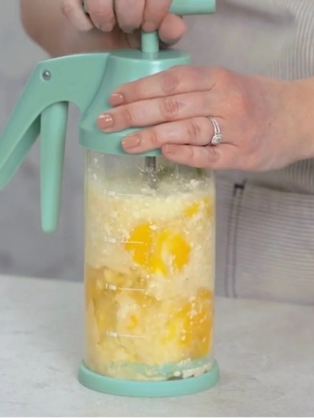 Pampered Chef Batter Mixer & Dispenser - Easy Pour Baking Tool